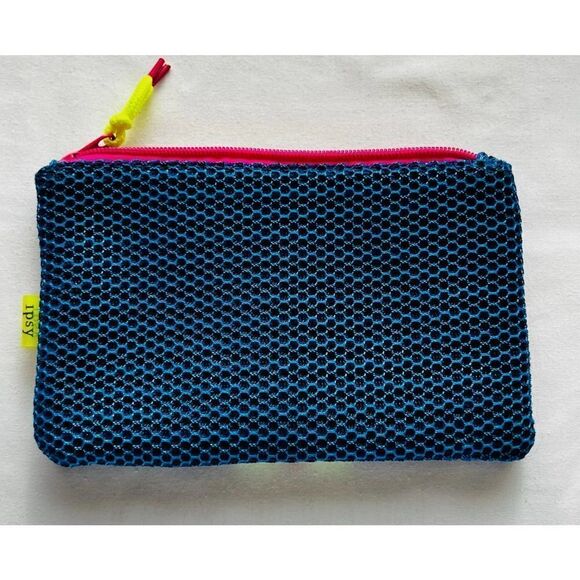 3 for $10 IPSY January 2018 Glam Makeup Bag GAME FACE - Picture 2 of 3